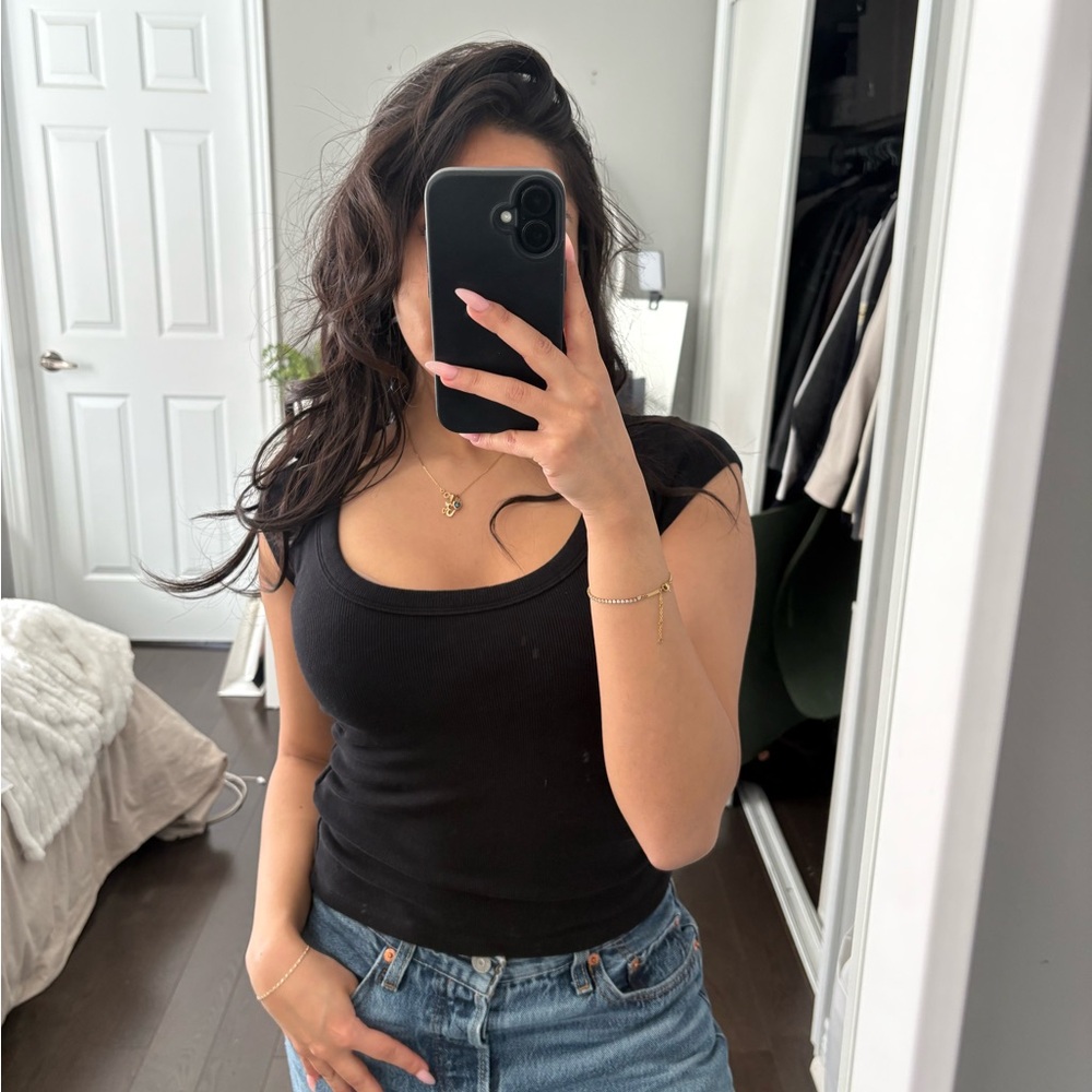 ❁ 3/$15 ❁ Zara Women's Black Scoop Neck Top